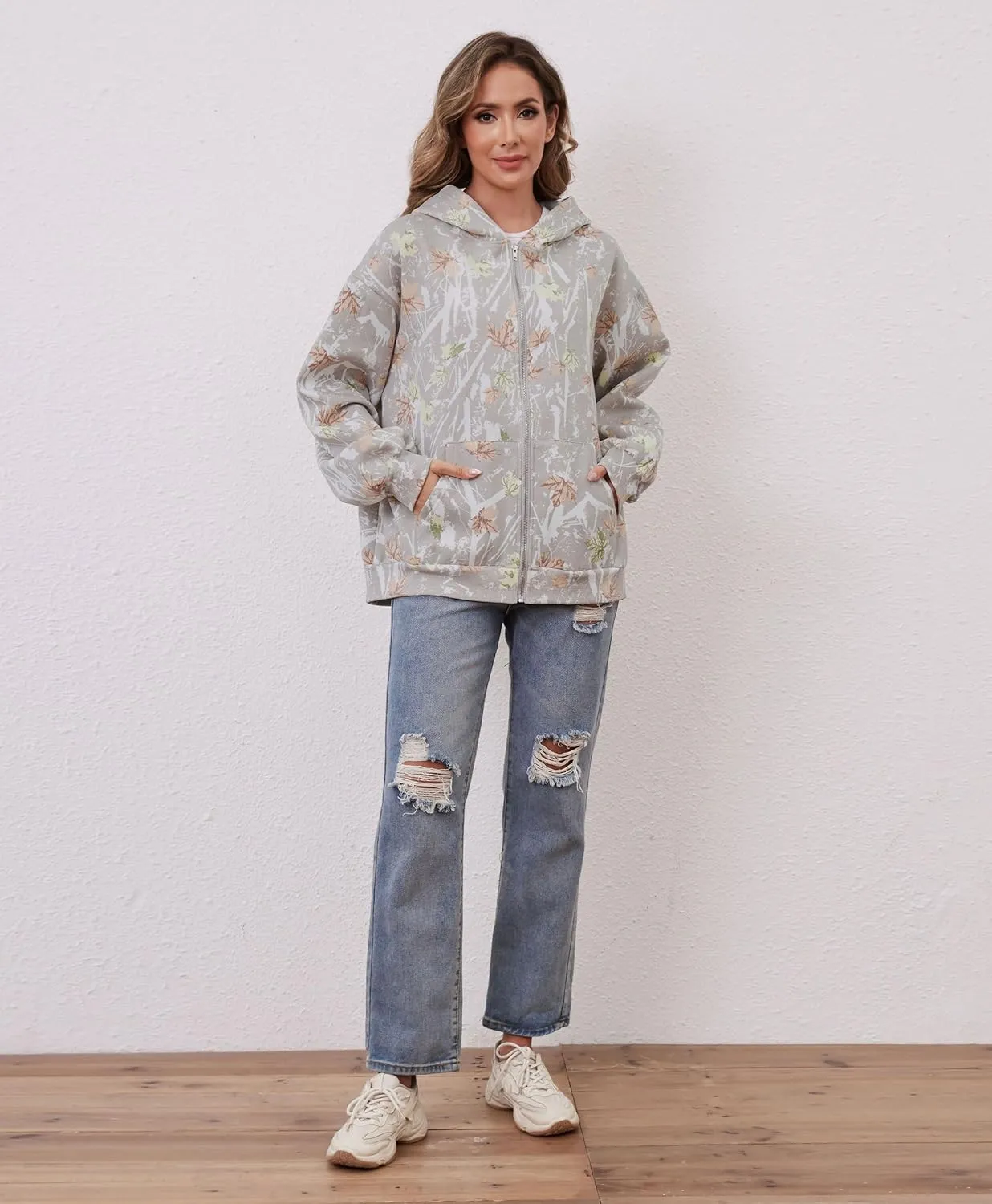 Womens Camo Zip Up Hoodie Long Sleeve Maple Leaf Print Oversized Hooded Jacket Fleece Full Zip Sweatshirt with Pockets